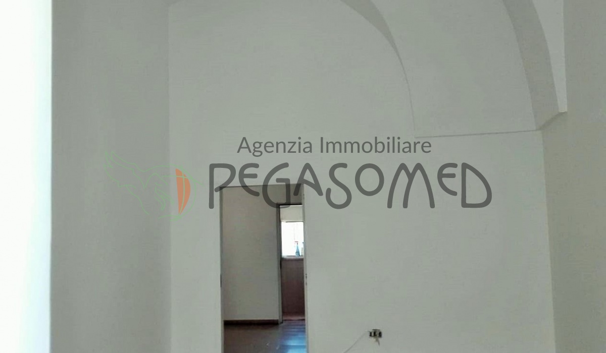 Centro storico, investimento immobiliare, Borgo medioevale, case storico, Puglia, vacanze in Puglia Ostuni Brindisi Taranto Salento