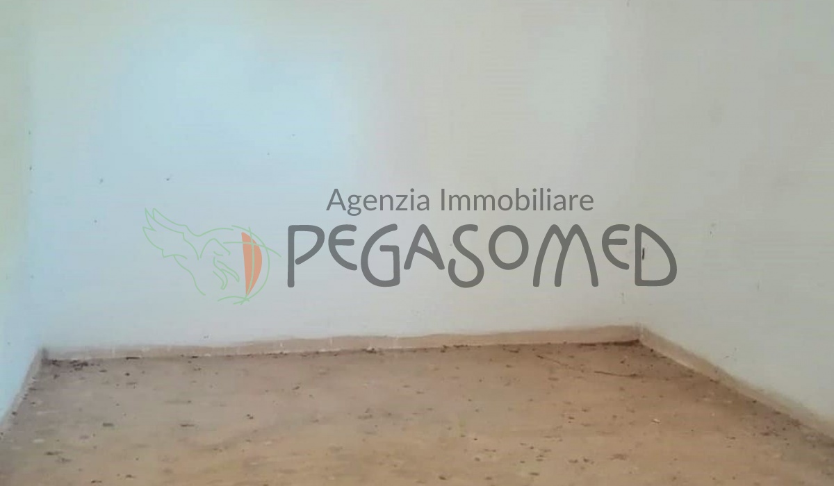 Lamia da ristrutturare, vacanze in Puglia, uliveti