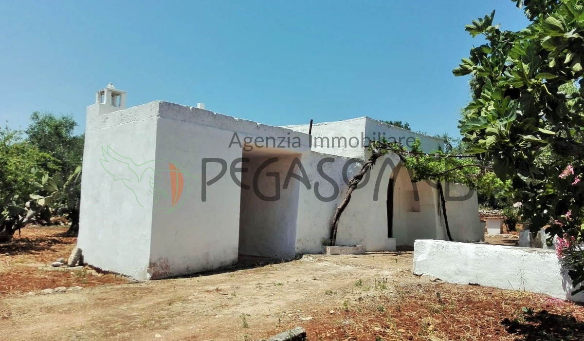 Vacanze in Puglia, lamia in contrada colacurto, casolare da ristrutturare 