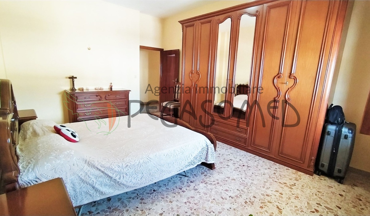 san vito dei normanni puglia abitabile salento ostuni carovigno economico garage box